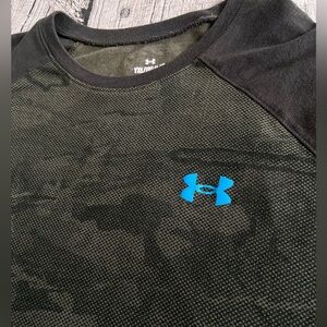 Under Armour long sleeve tee. Youth size XL.